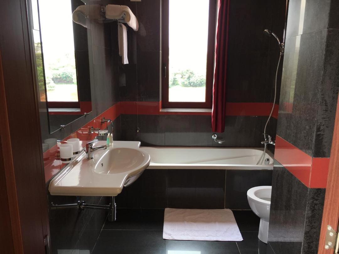 Djeug'Appart Hotel Yaoundé Dış mekan fotoğraf